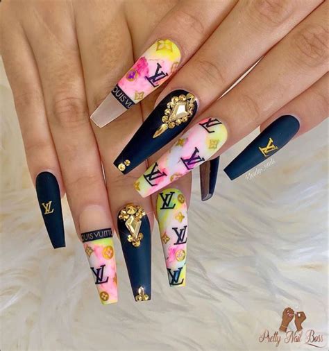 LV Nails 